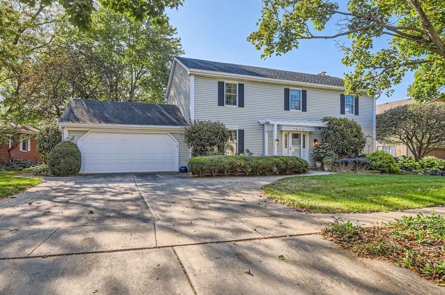 1925 Jamestown Lane