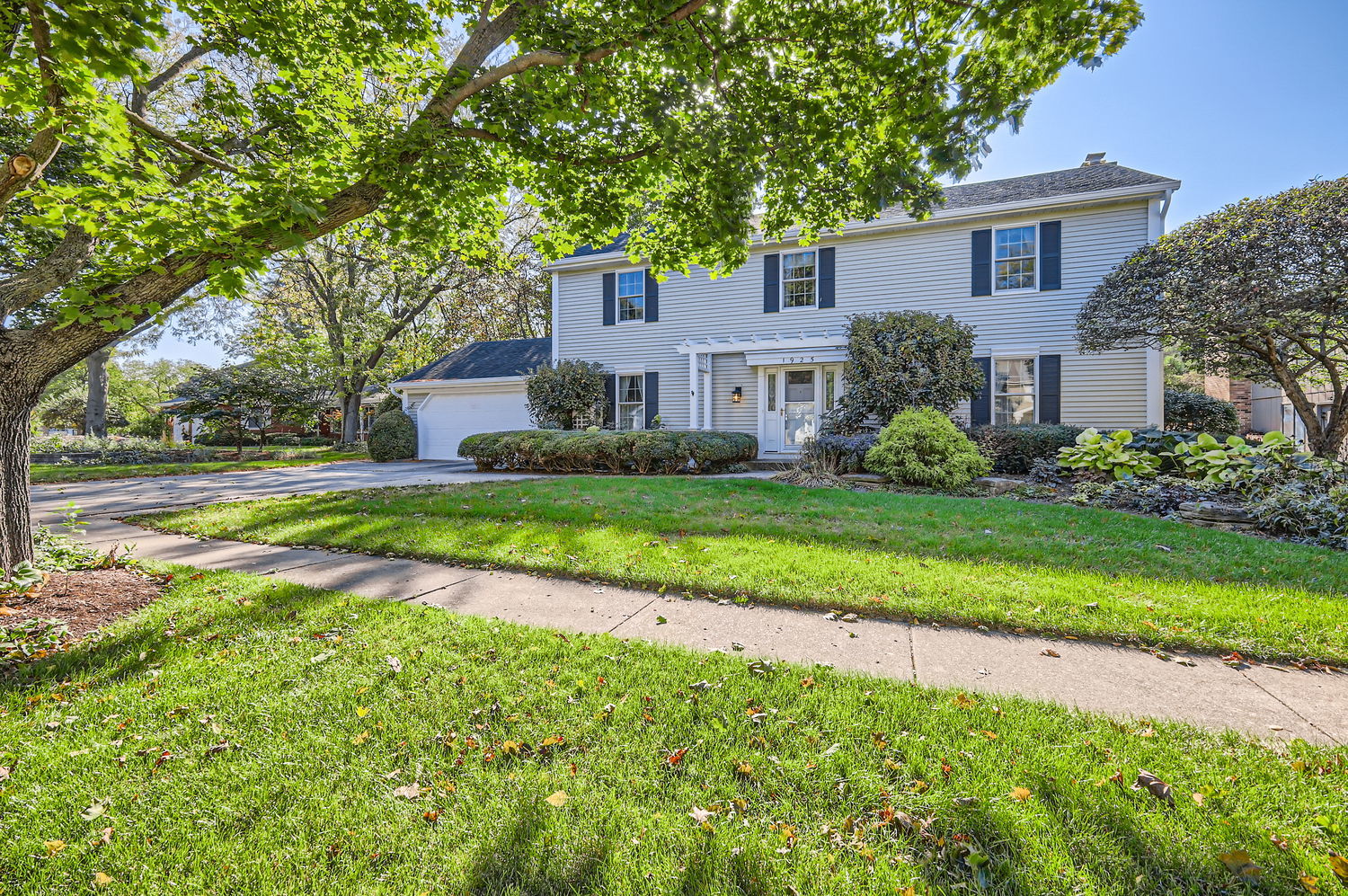 1925 Jamestown Lane