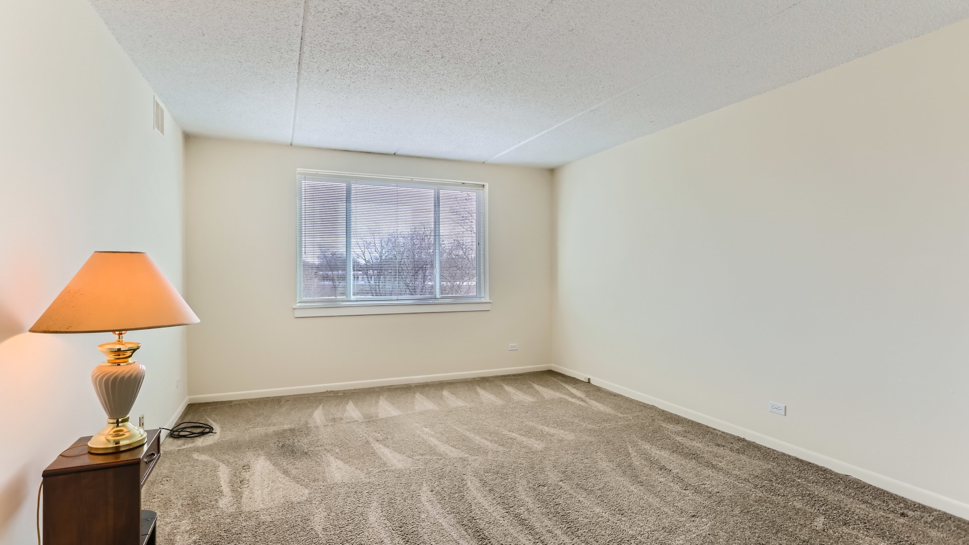 1450 Plymouth Lane Unit: 415