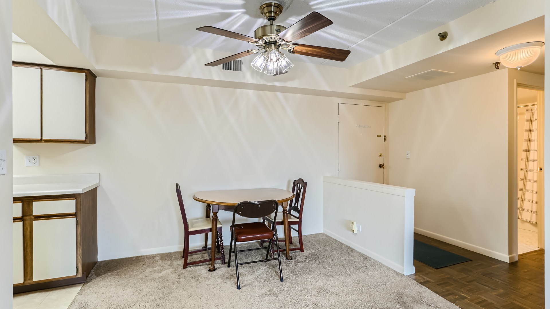 1450 Plymouth Lane Unit: 415