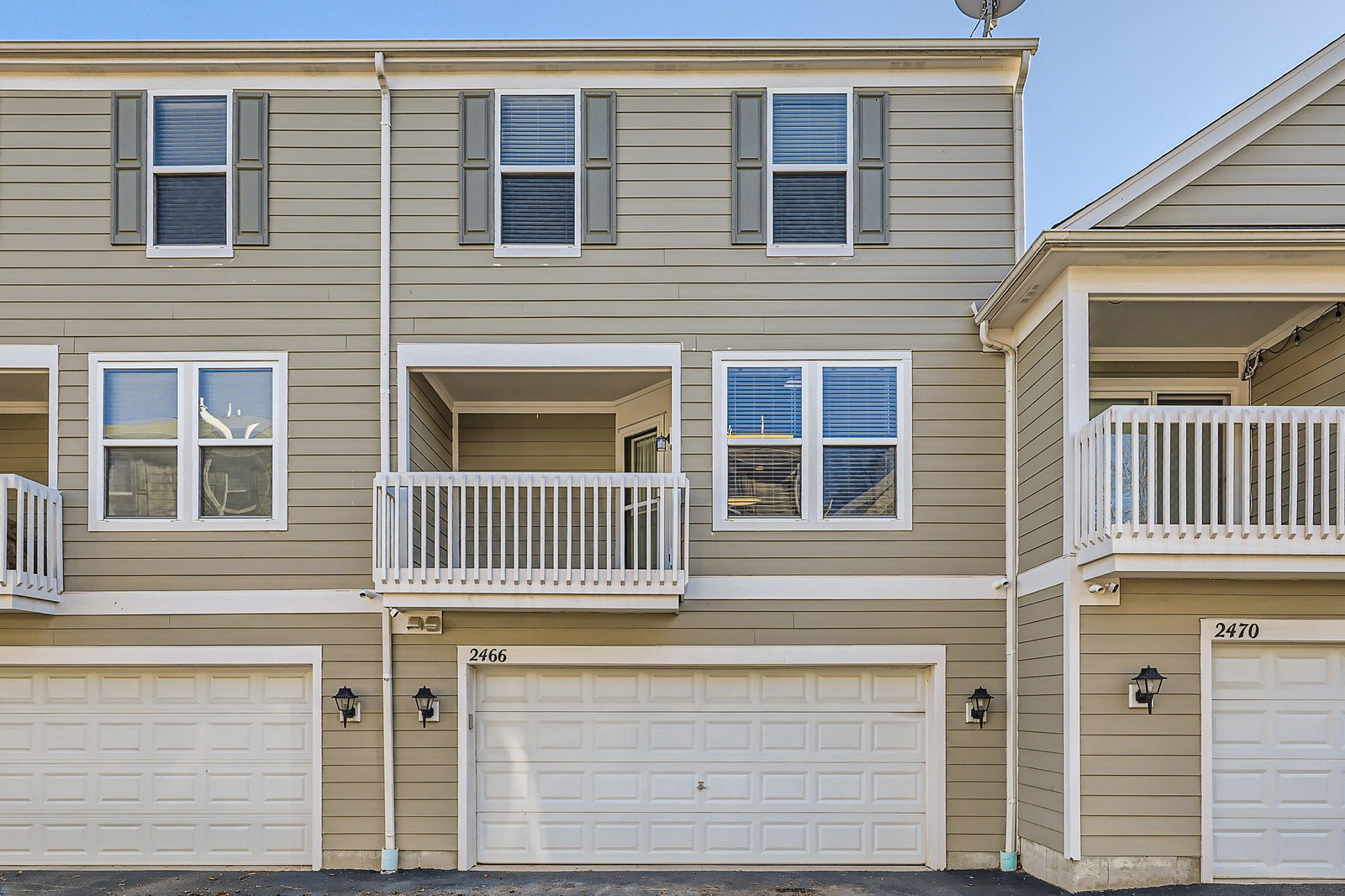 2466 Anna Way