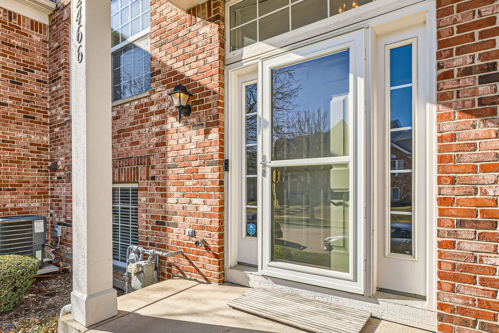 2466 Anna Way