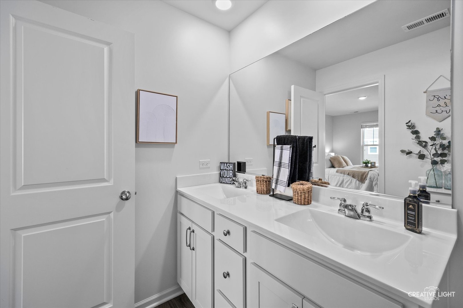 3836 Gansett Parkway