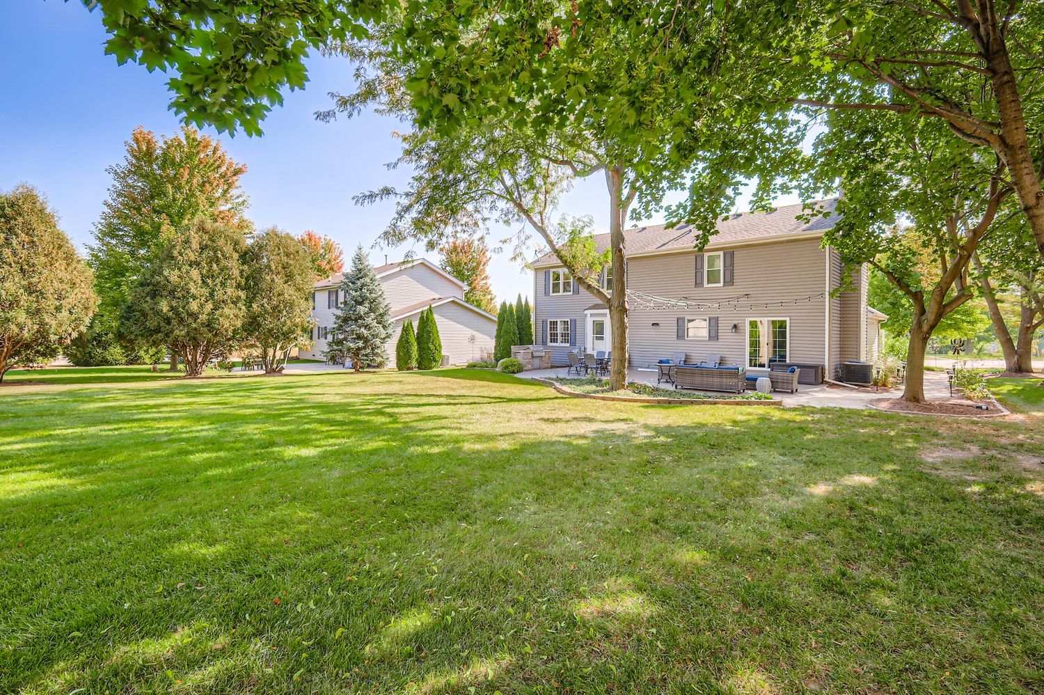 2960 Marshfield Drive