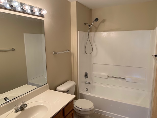 2327 Silverstone Drive Unit: 2327