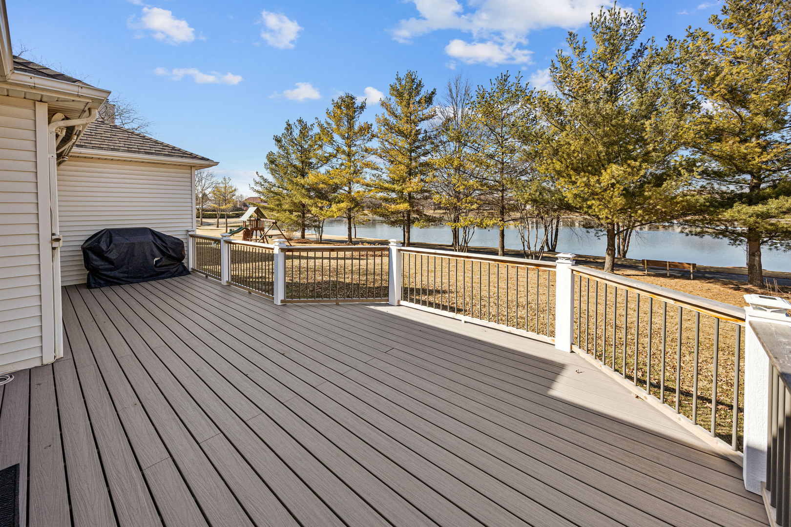 704 Lake Ridge Drive