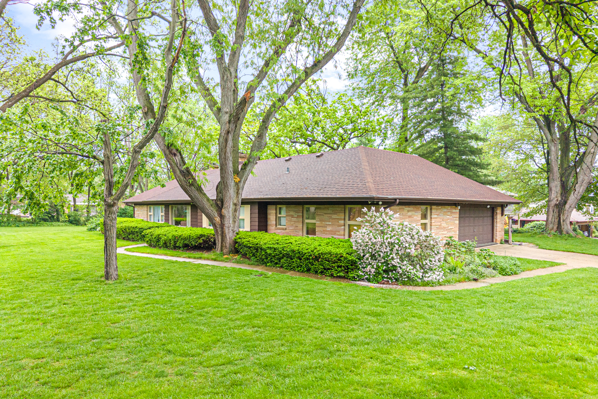 16 Greenridge Road