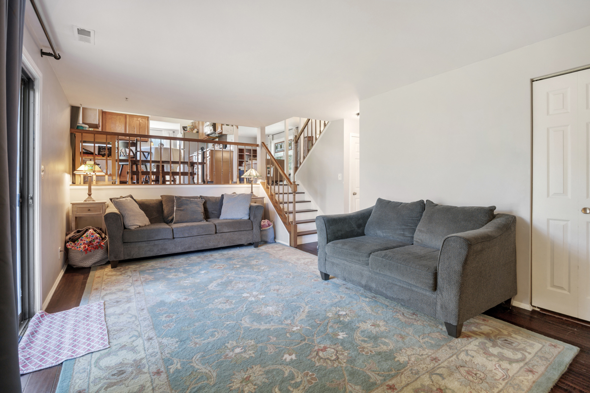 650 BUTTERFIELD Drive