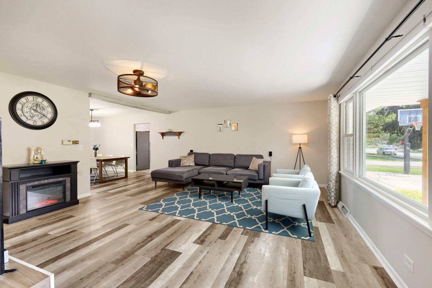 1434 Maple Lane