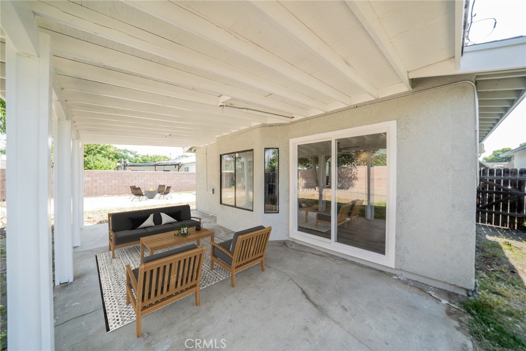1430 Pepper Tree Lane