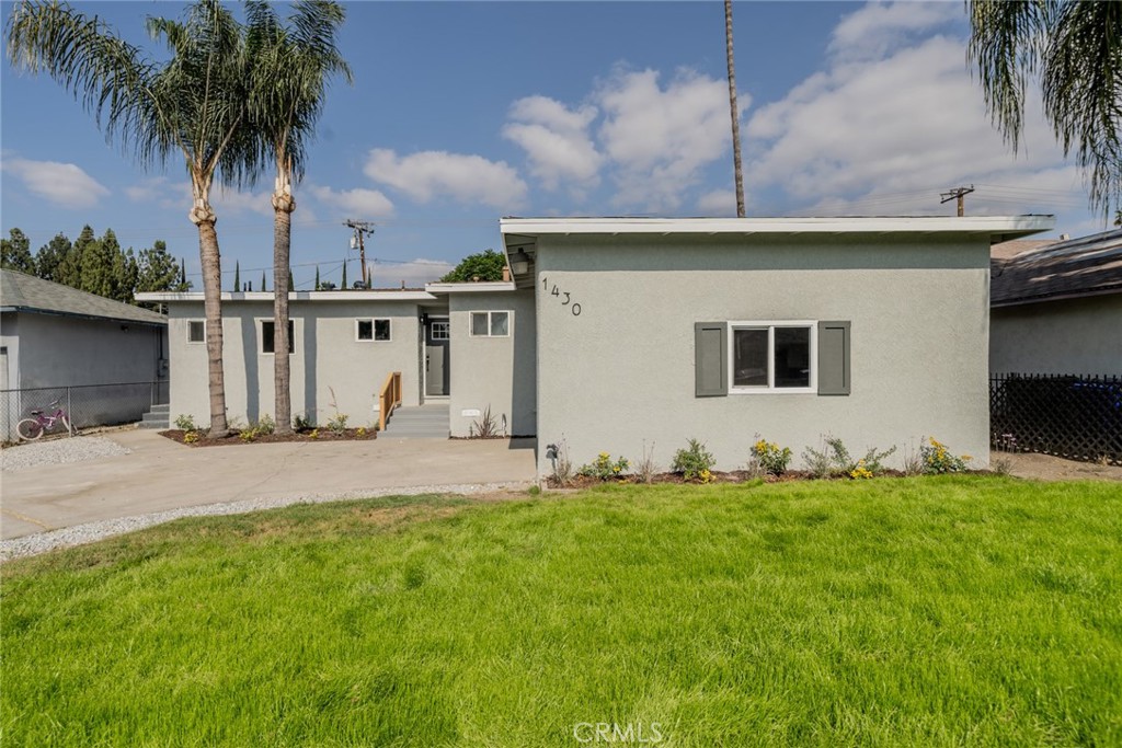 1430 Pepper Tree Lane