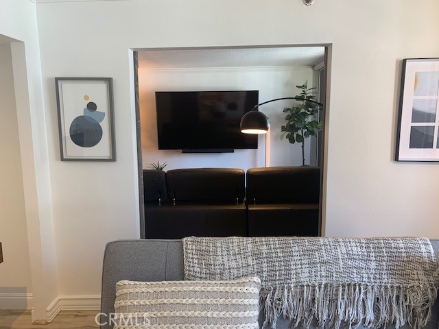 600 W 9th 906