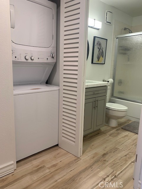 600 W 9th 906