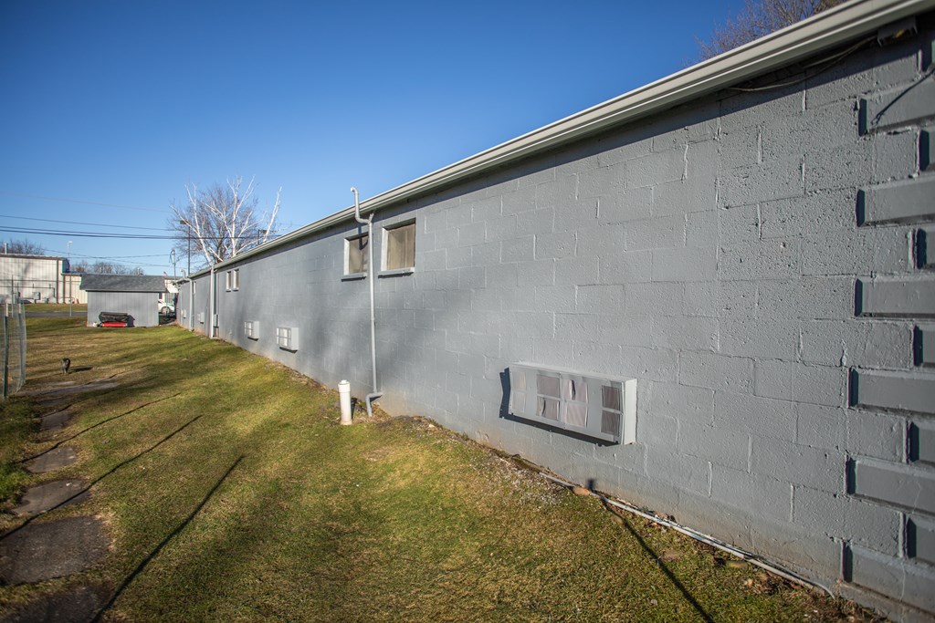 3026 South Main St