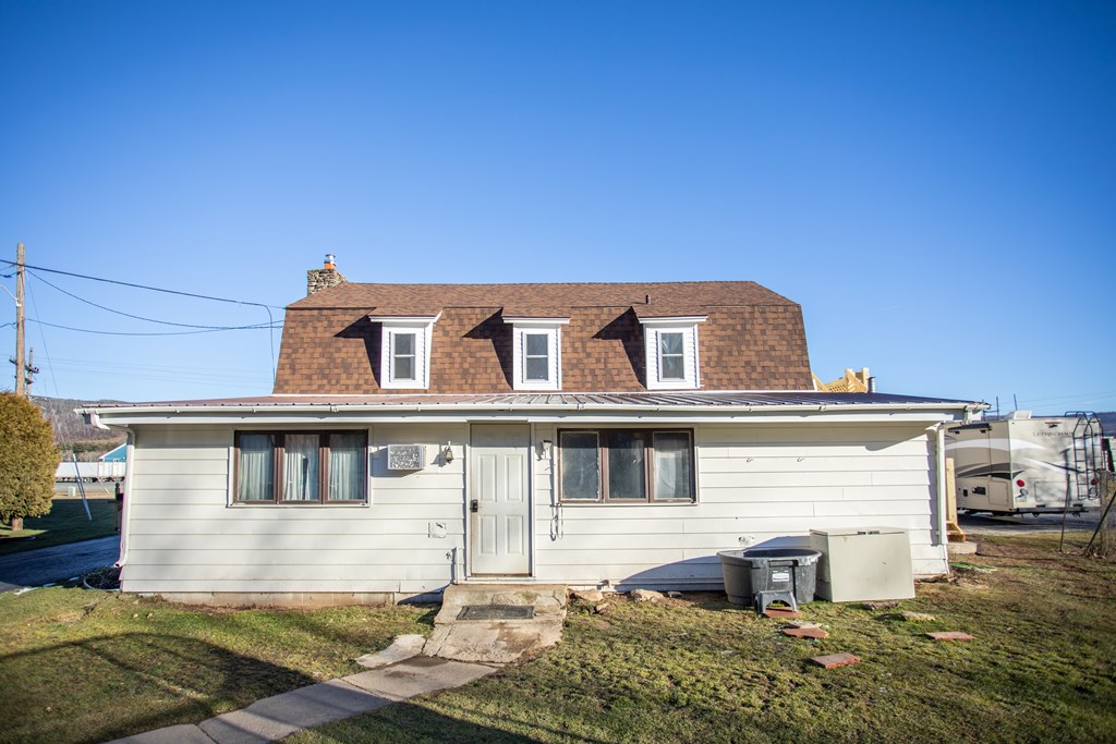3026 South Main St