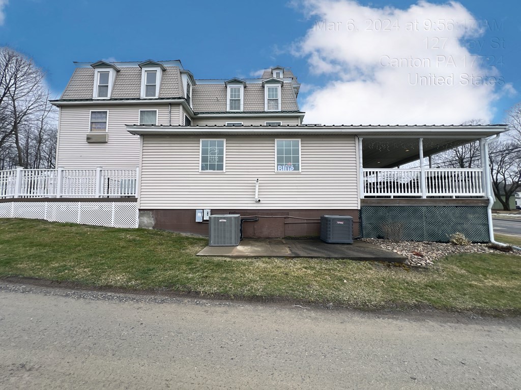 127 Troy St
