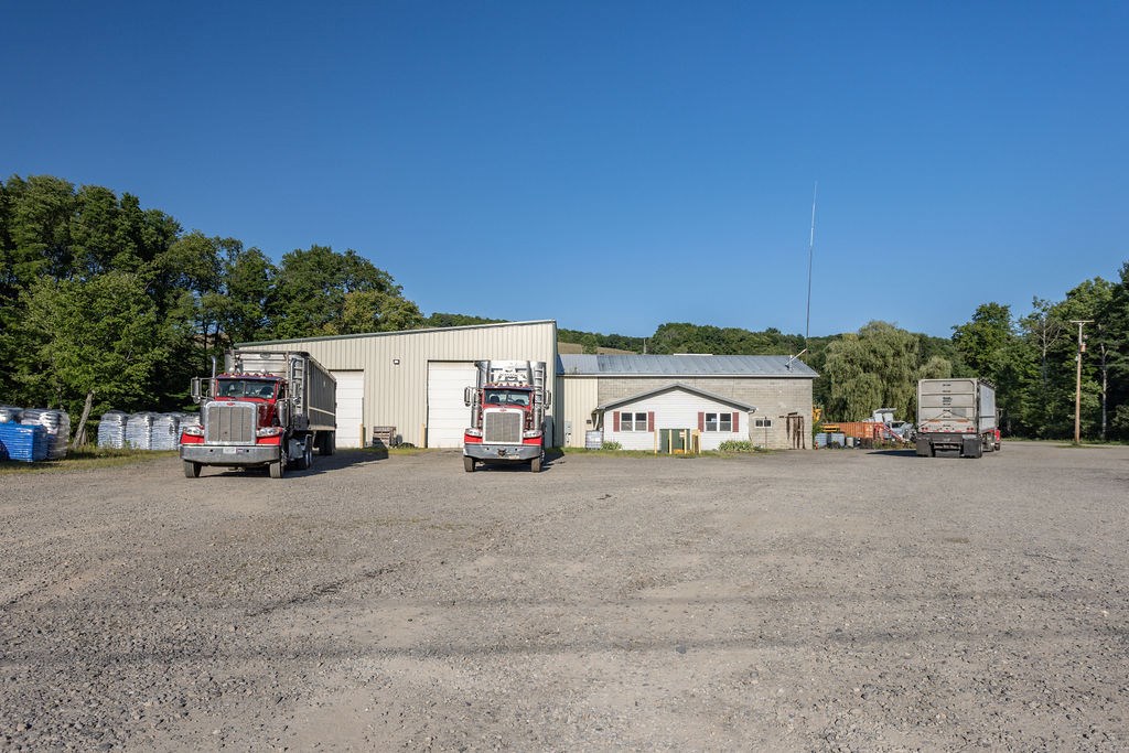 189 Commercial St
