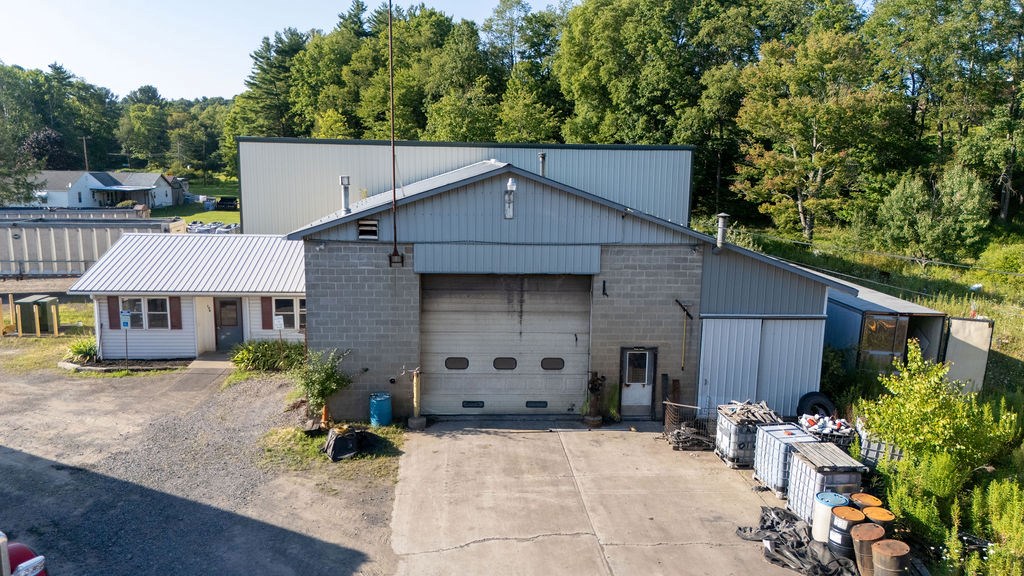 189 Commercial St