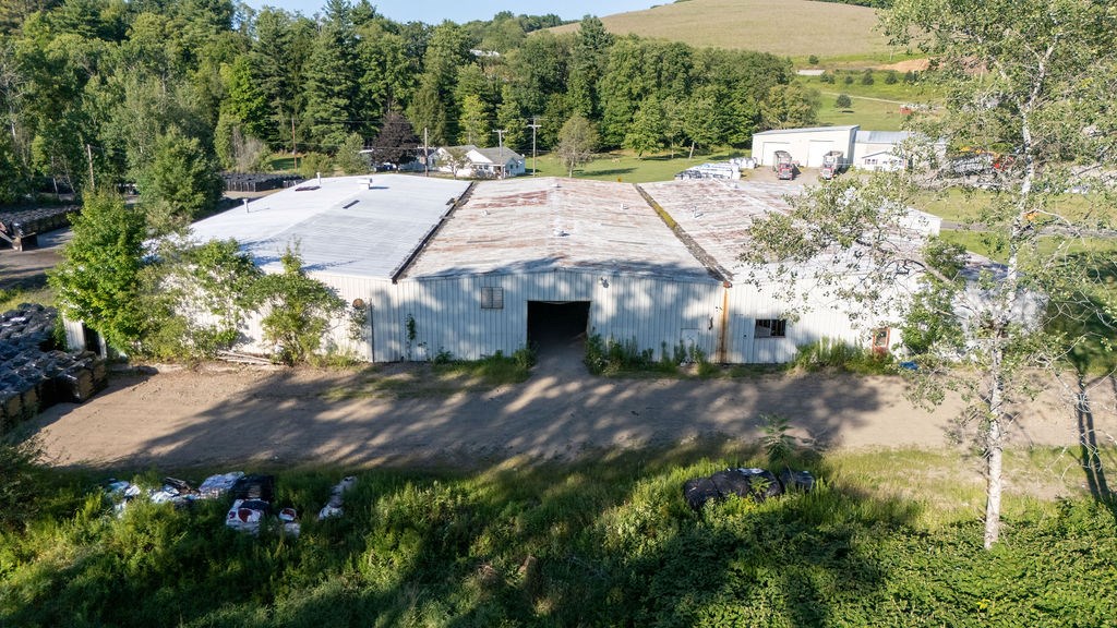 189 Commercial St