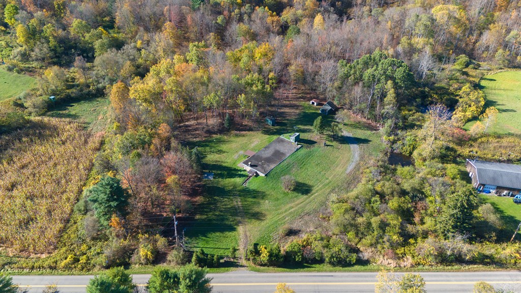 8269 Coryland Rd, Gillett