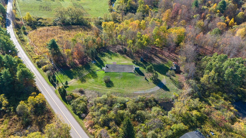 8269 Coryland Rd, Gillett