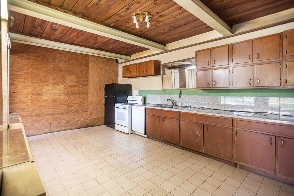 8269 Coryland Rd, Gillett