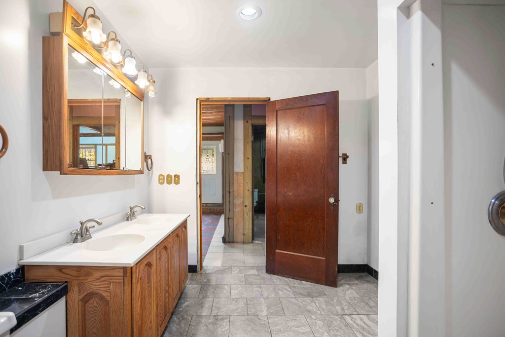 8269 Coryland Rd, Gillett