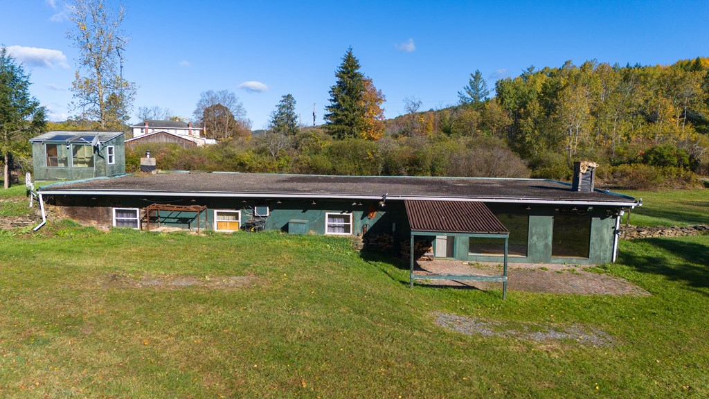 8269 Coryland Rd, Gillett