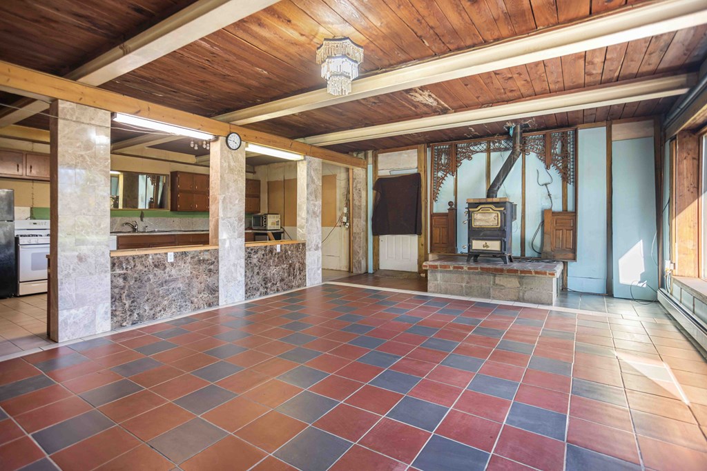 8269 Coryland Rd, Gillett