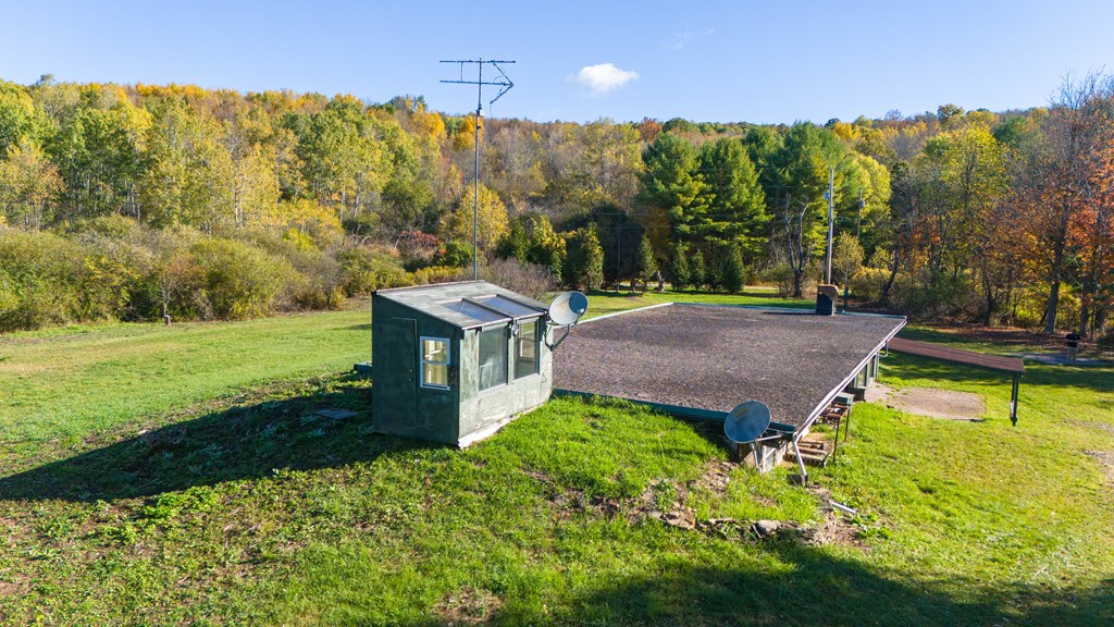 8269 Coryland Rd, Gillett