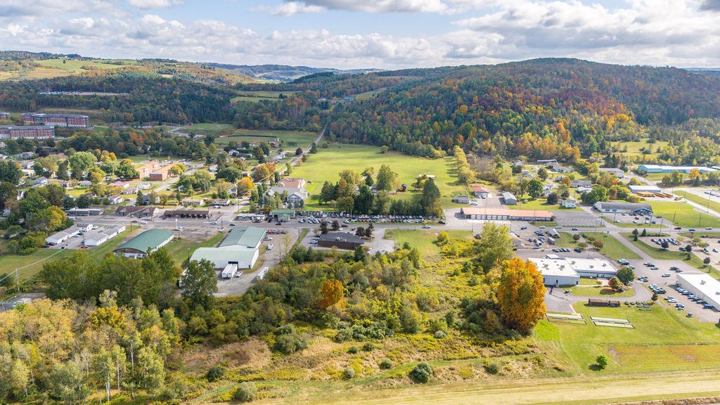 324 S Main St (6.64 Acres)