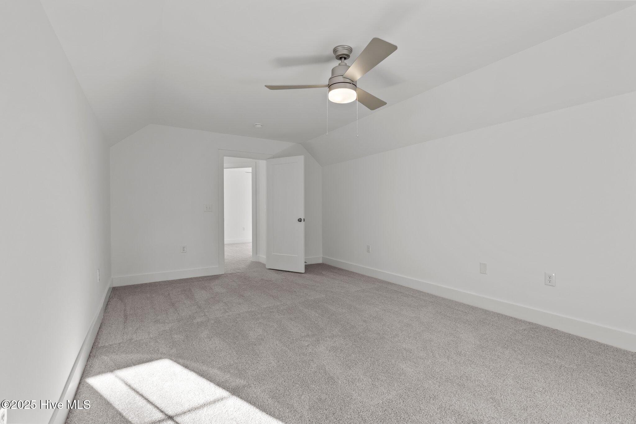 1350 Valley View Road