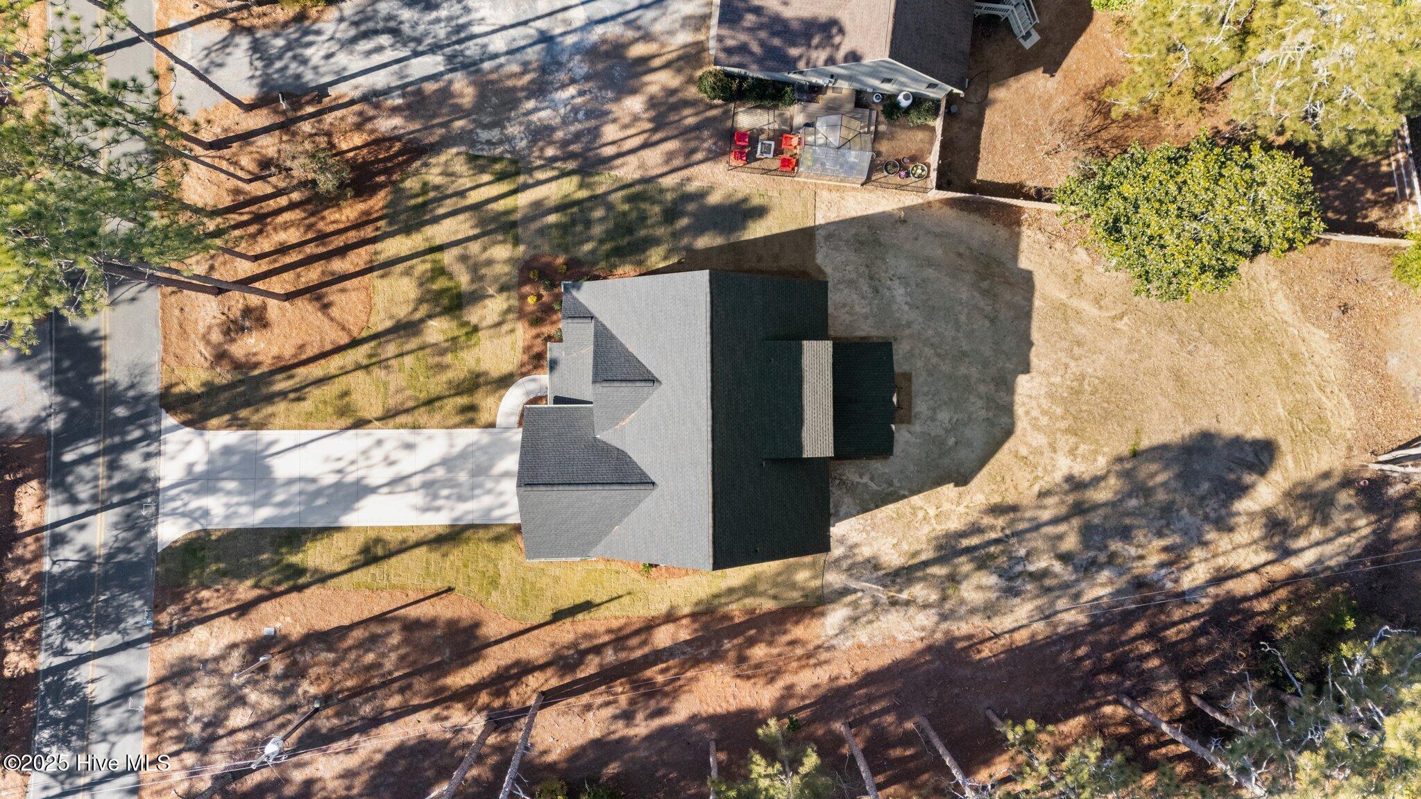 1350 Valley View Road