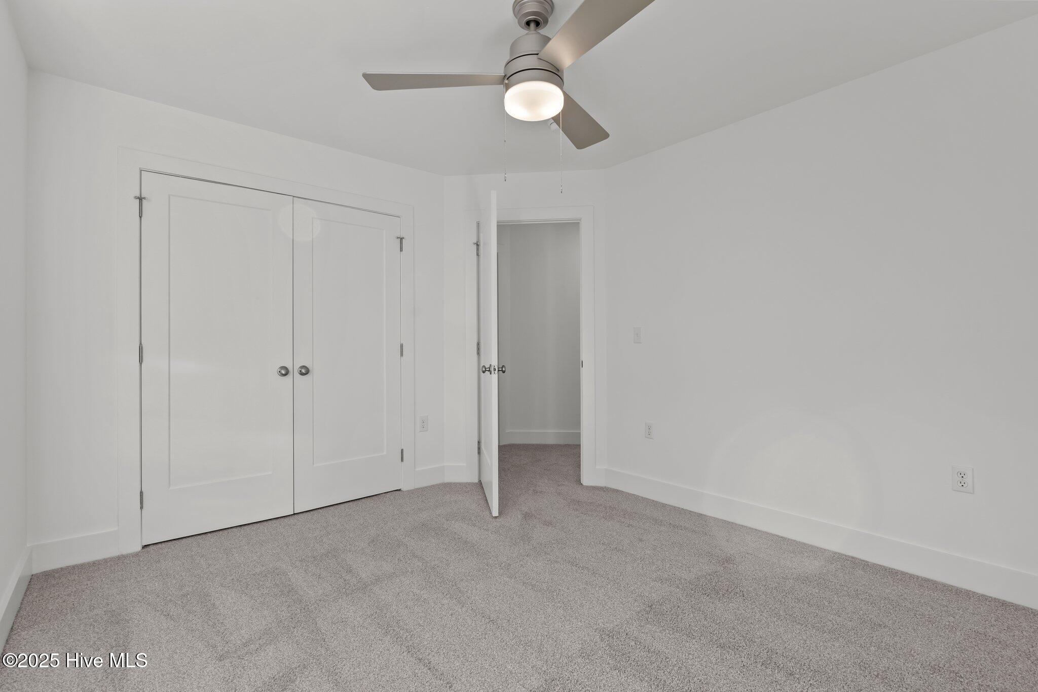 1350 Valley View Road