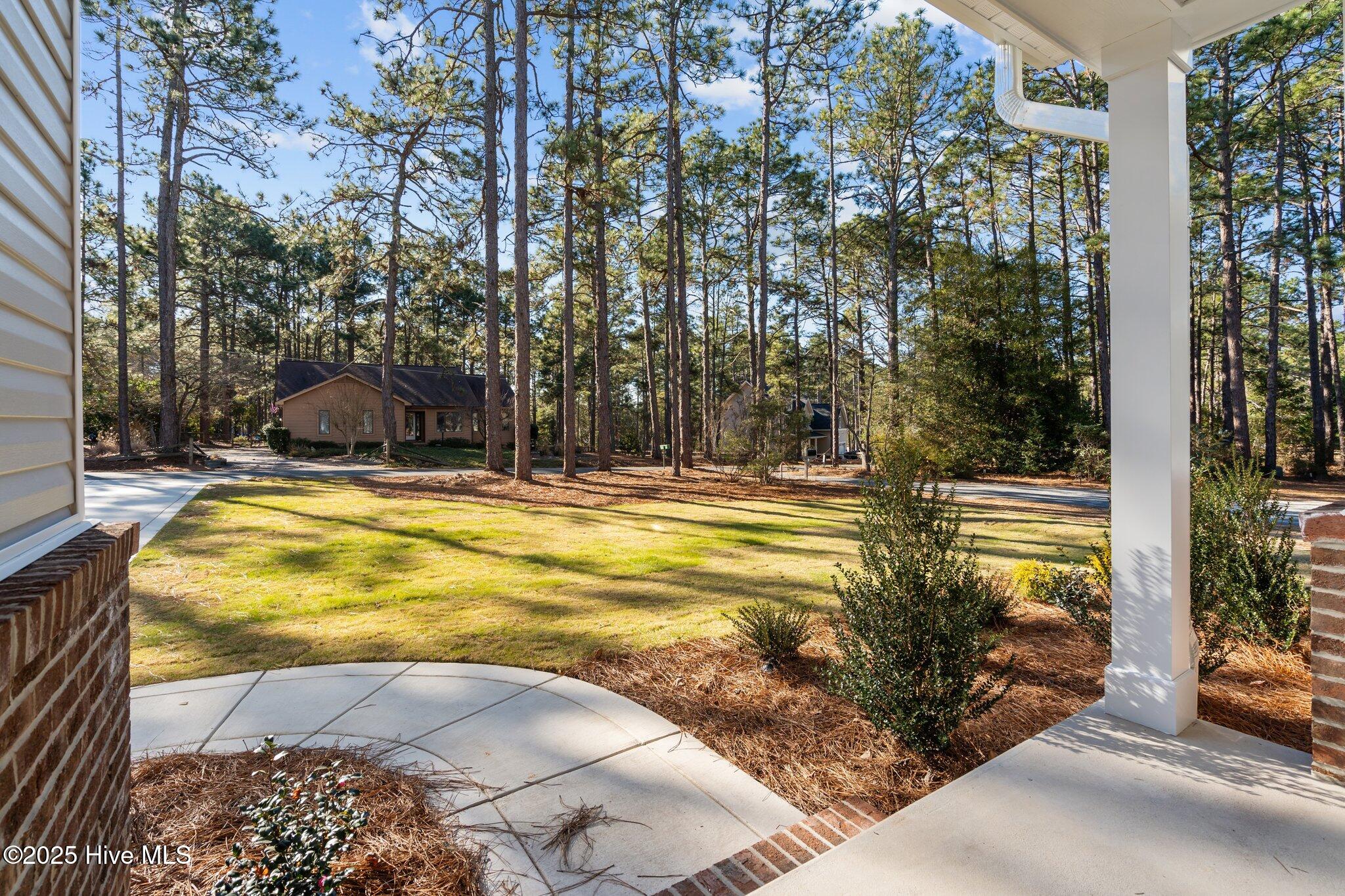 1350 Valley View Road
