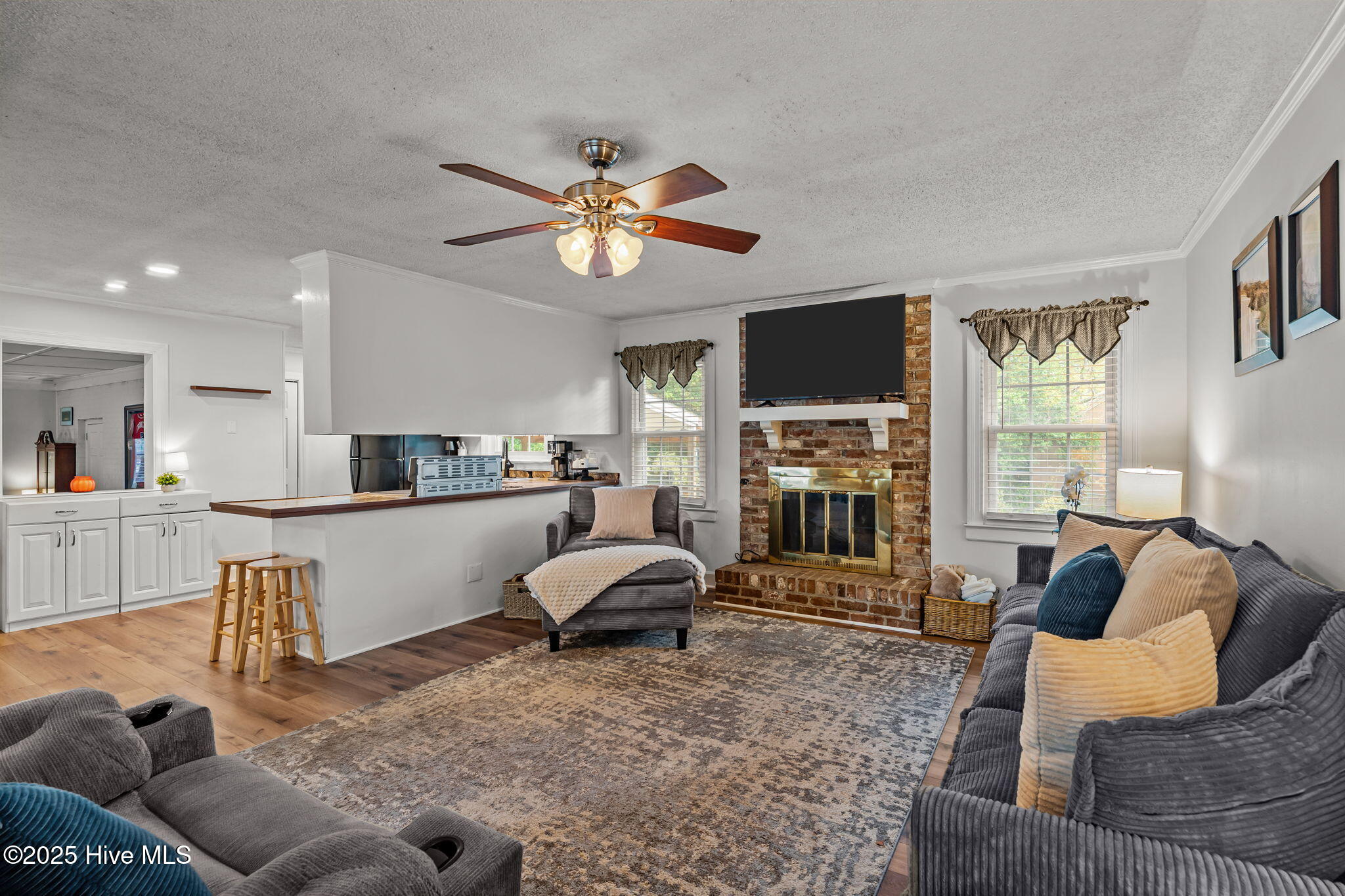 1404 Knollwood Drive NW