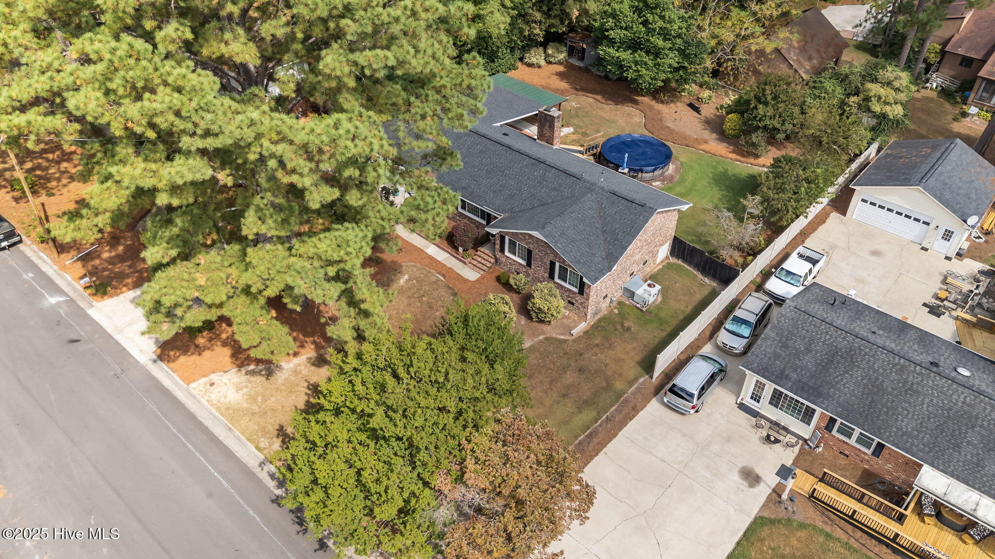 1404 Knollwood Drive NW