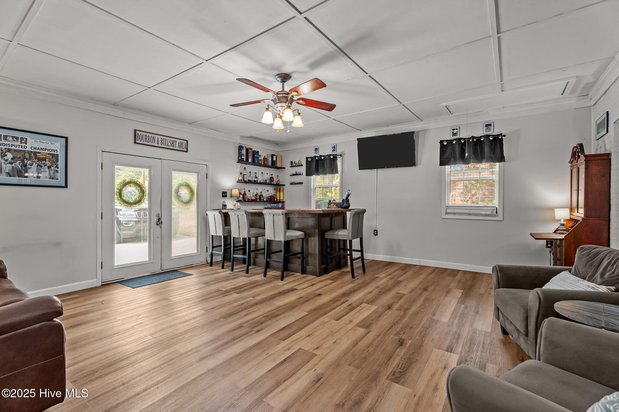 1404 Knollwood Drive NW