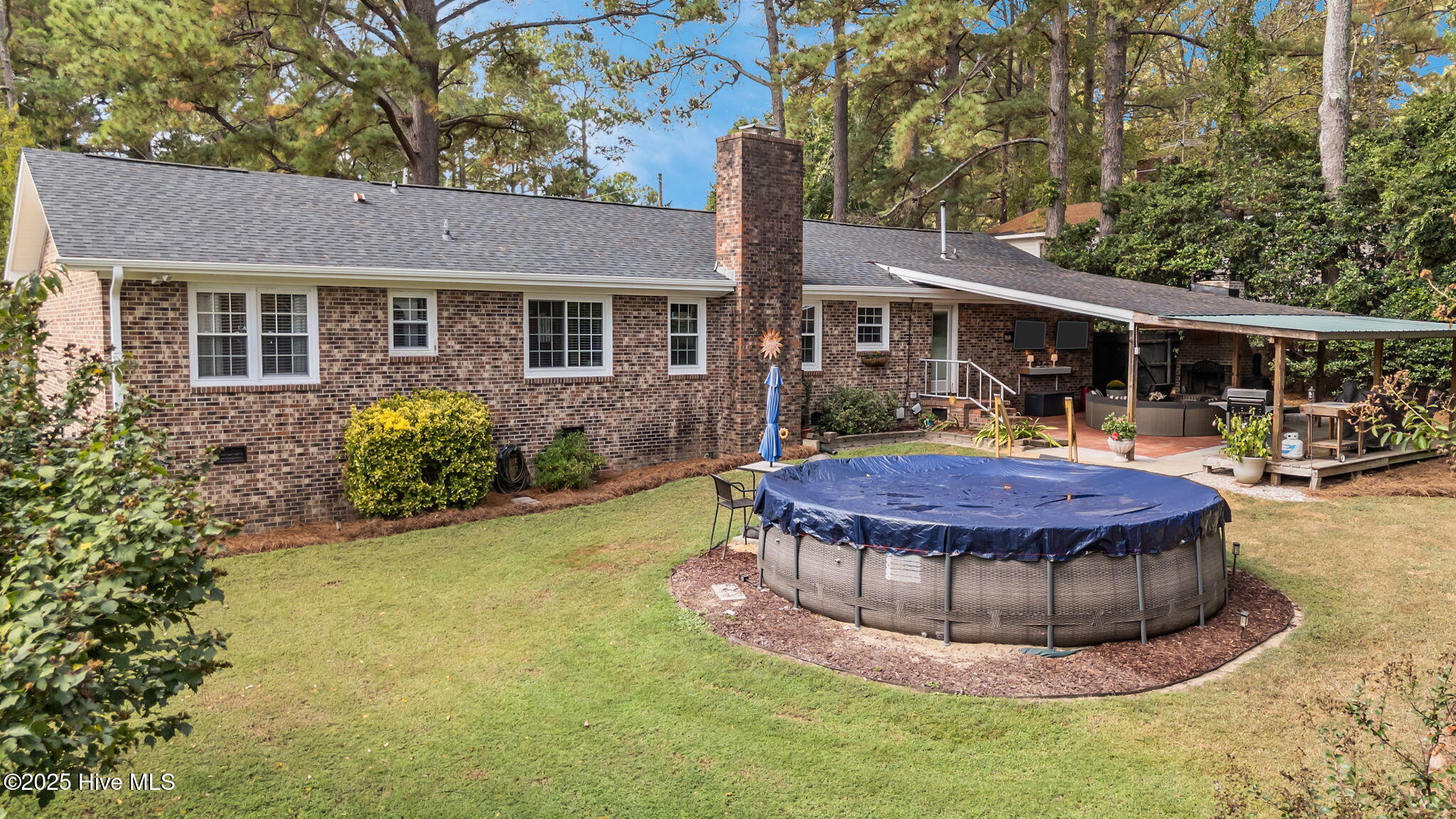 1404 Knollwood Drive NW