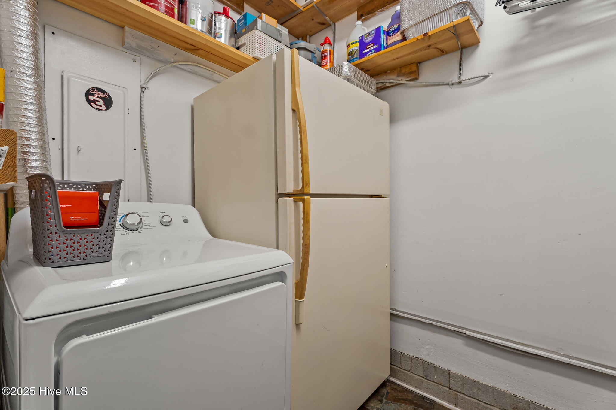 1404 Knollwood Drive NW