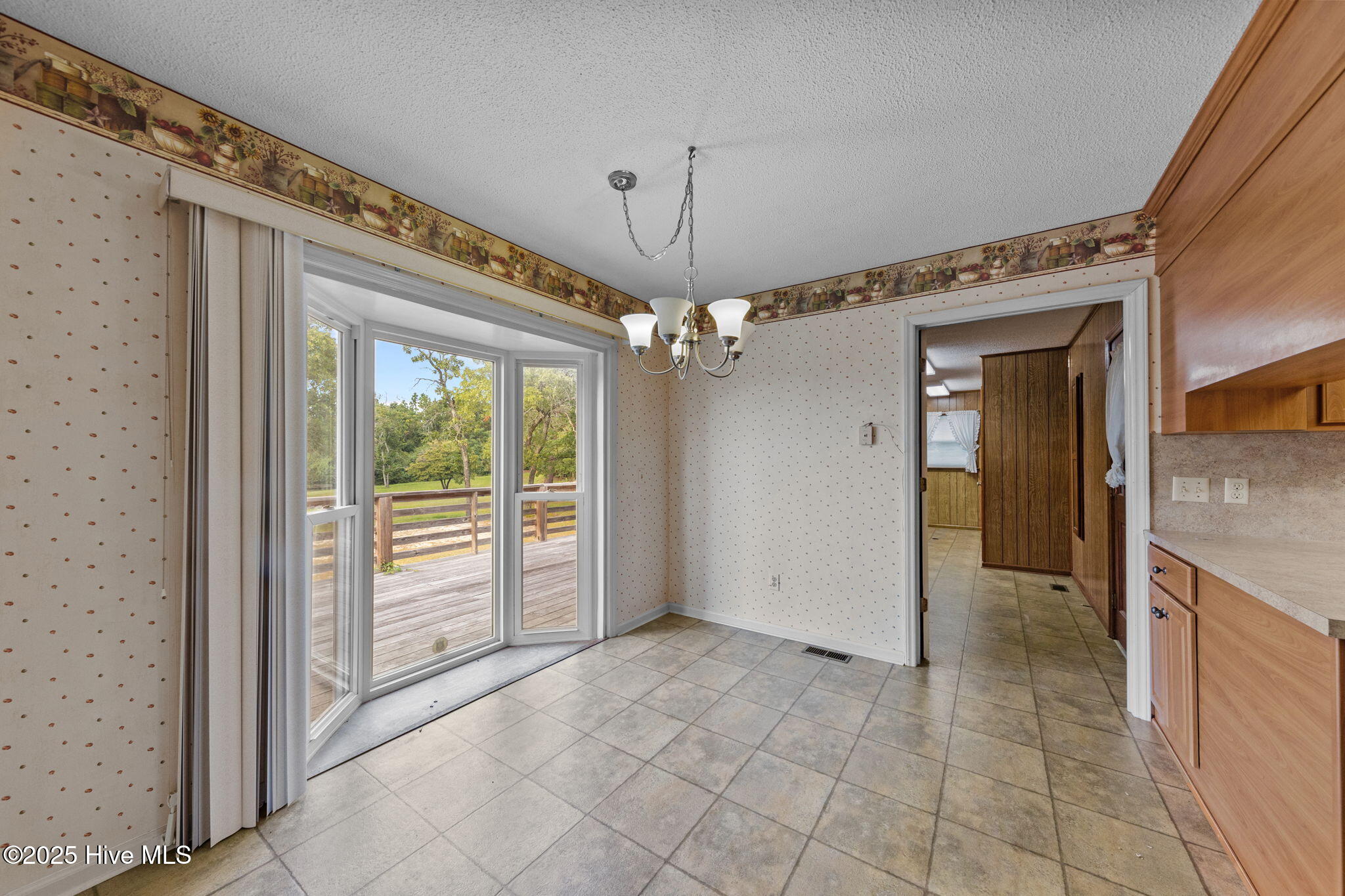 241 Hight Road