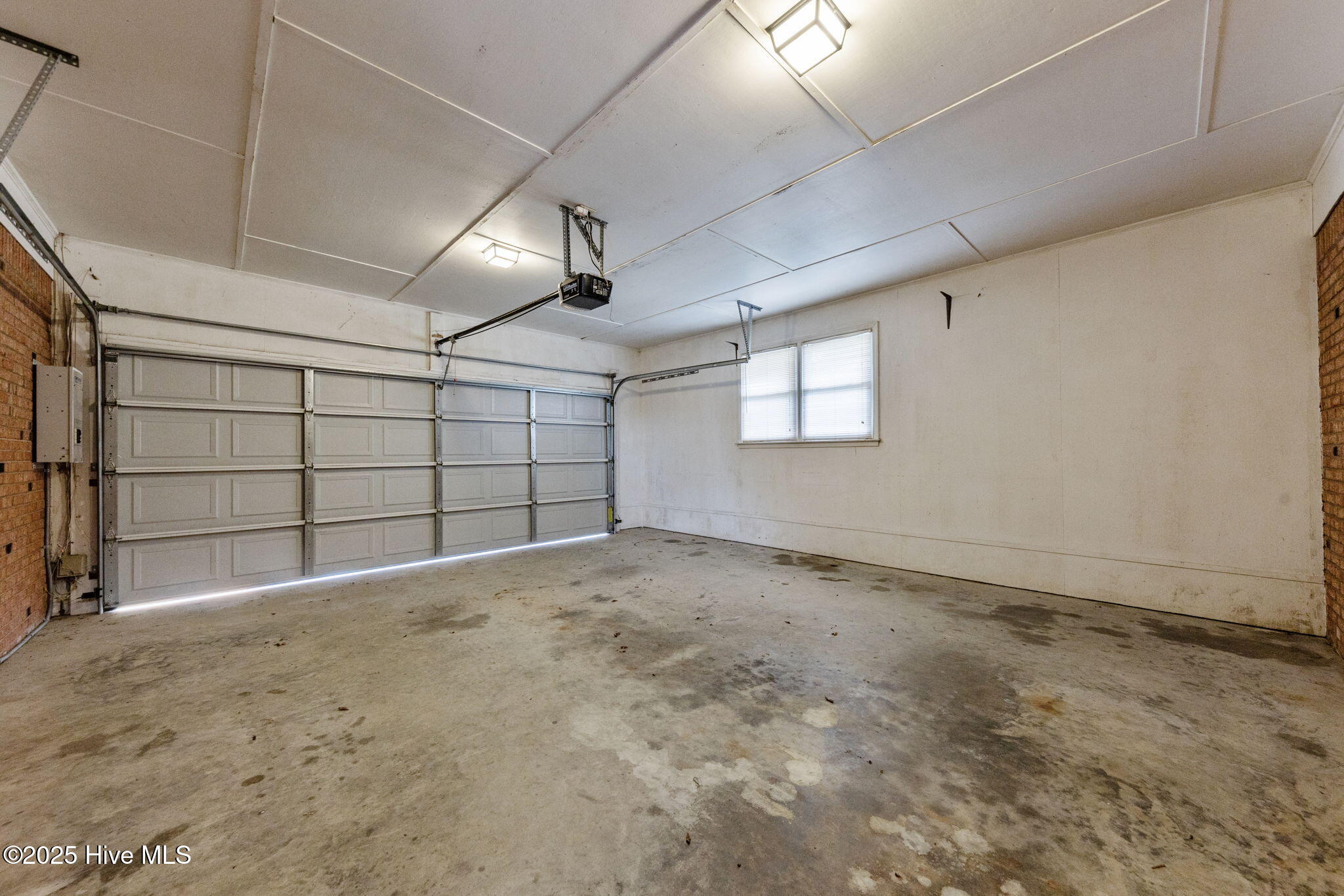 241 Hight Road
