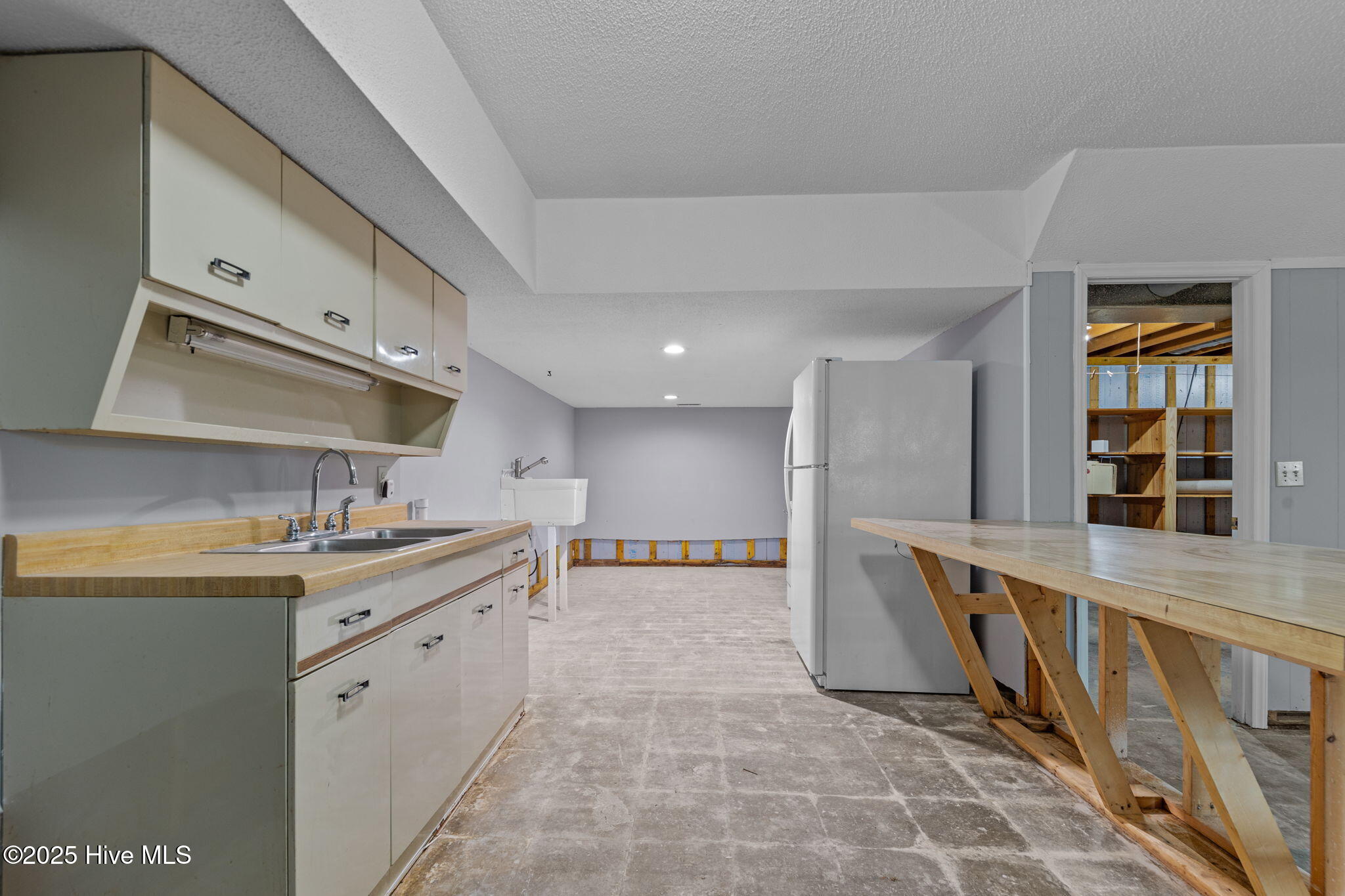 241 Hight Road
