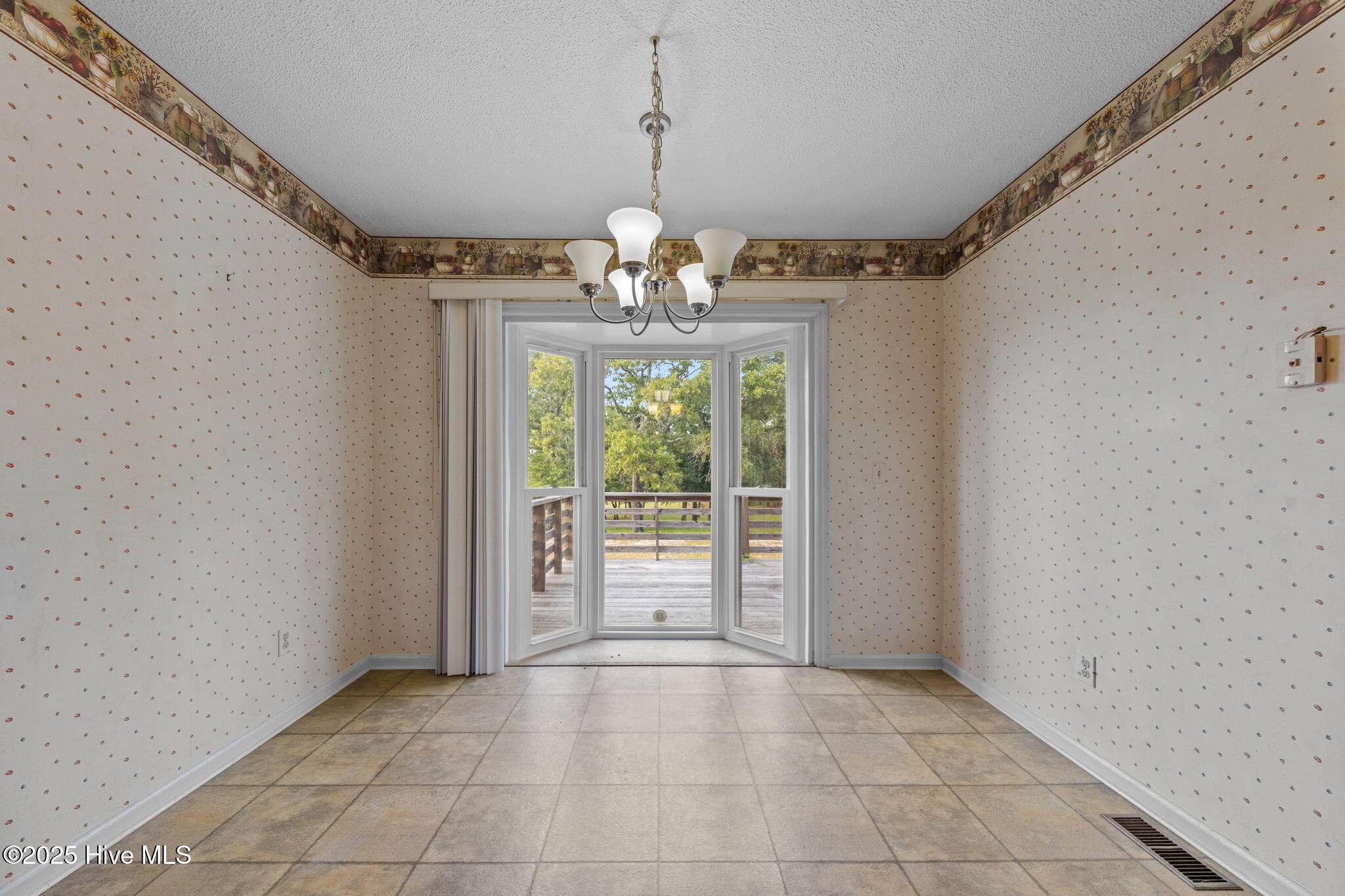 241 Hight Road