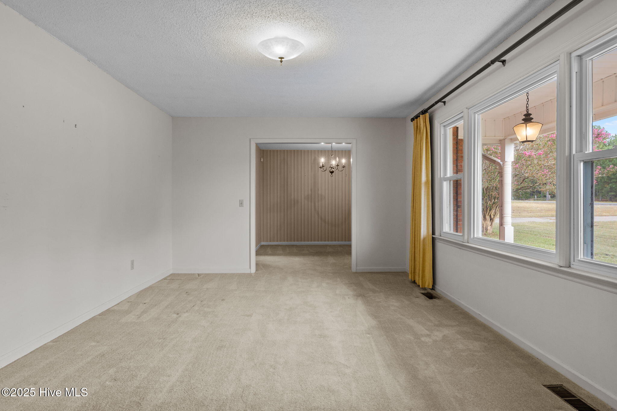 241 Hight Road