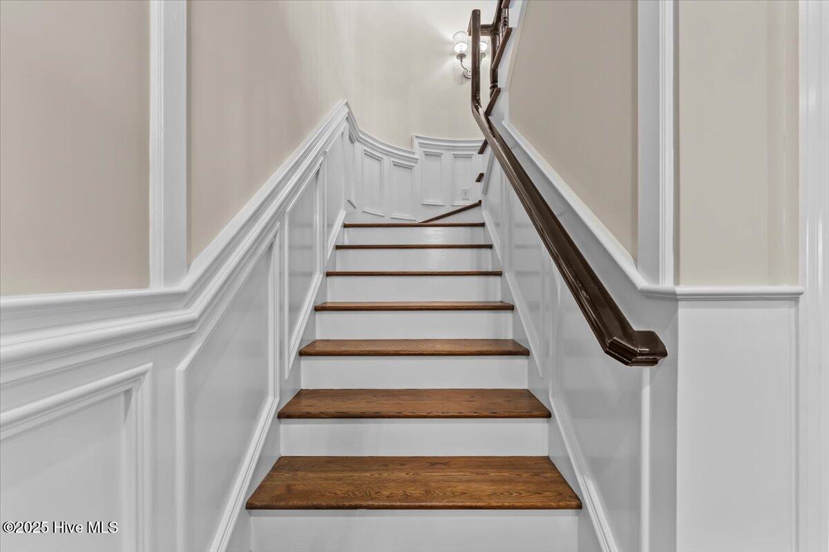 549 Grande Pines Vista