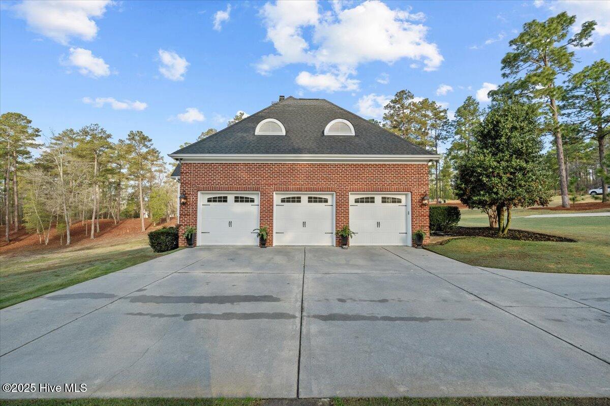 549 Grande Pines Vista