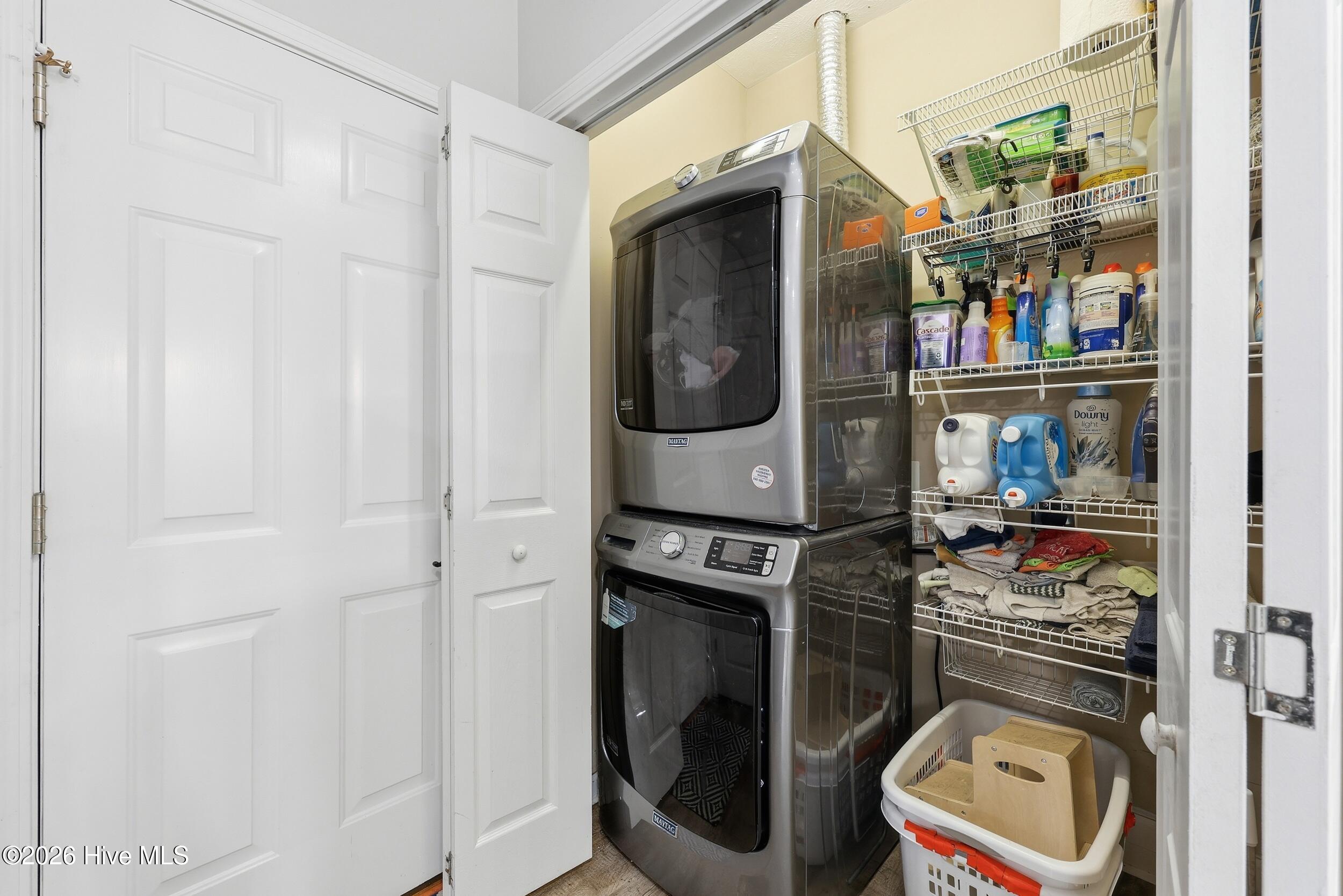 115 Grosbeak Court