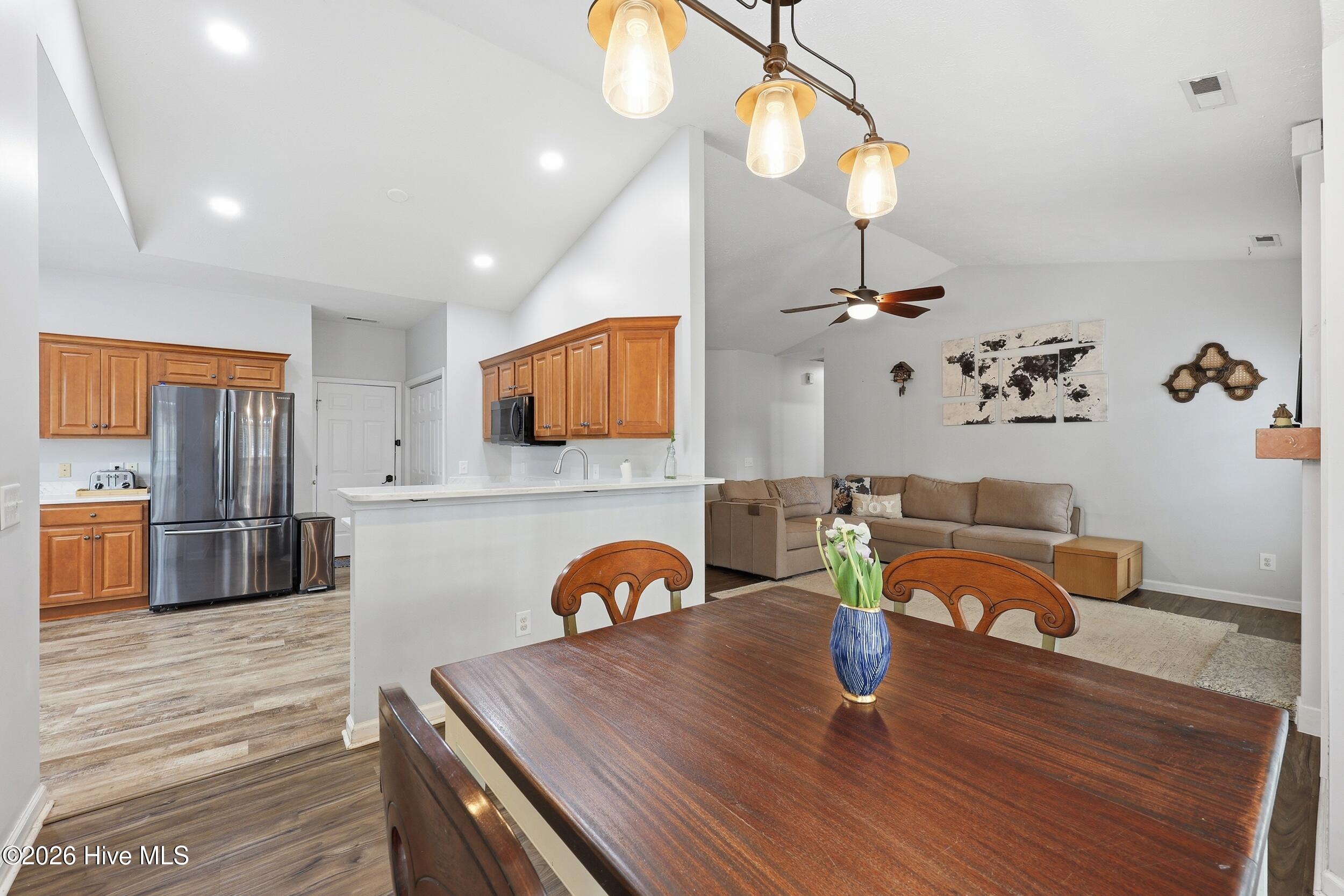 115 Grosbeak Court