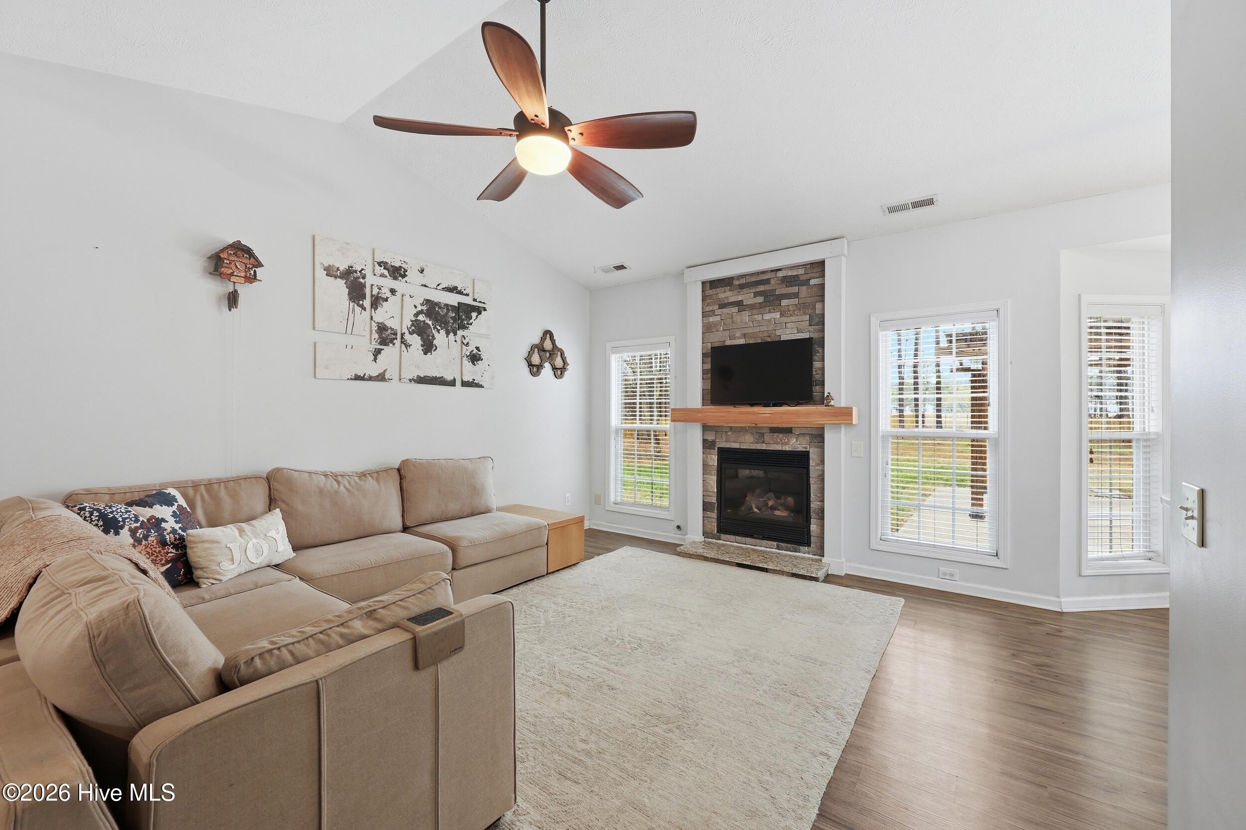 115 Grosbeak Court